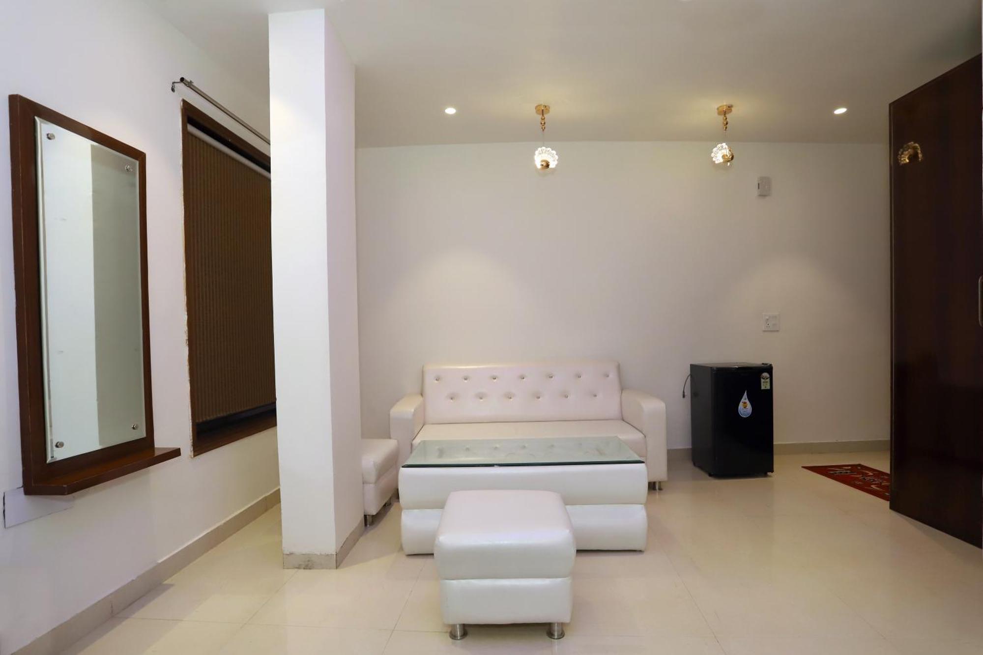 ניו דלהי Vrindavan Guest House מראה חיצוני תמונה