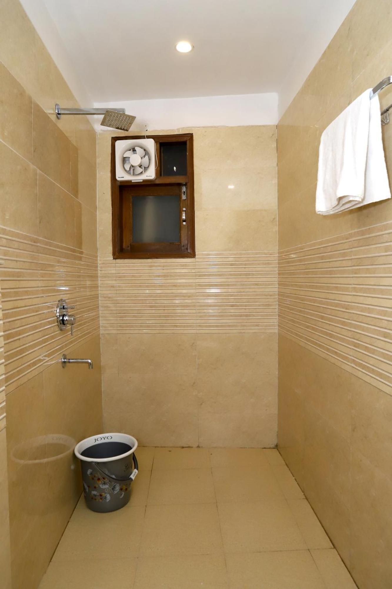 ניו דלהי Vrindavan Guest House מראה חיצוני תמונה